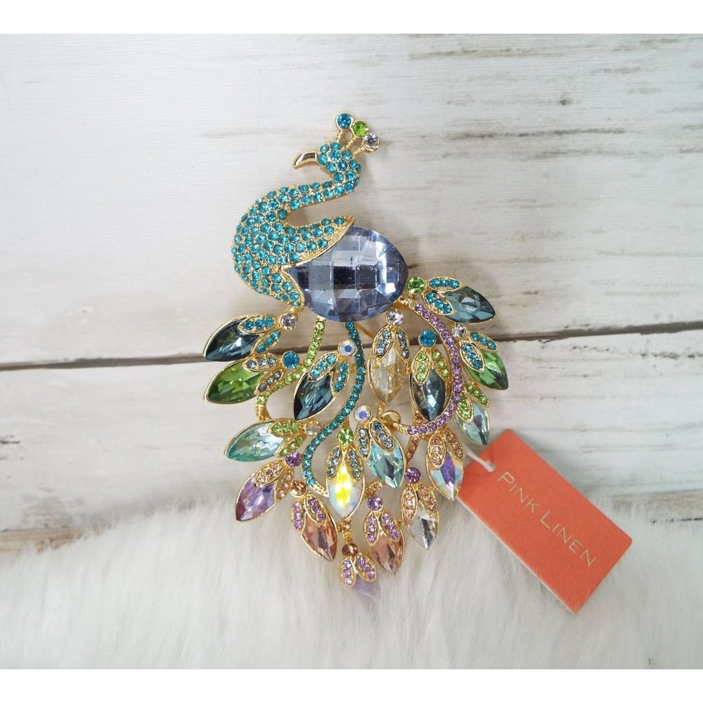 Pink Linen Gold Tone Multicolor Peacock Brooch Pendant NEW
